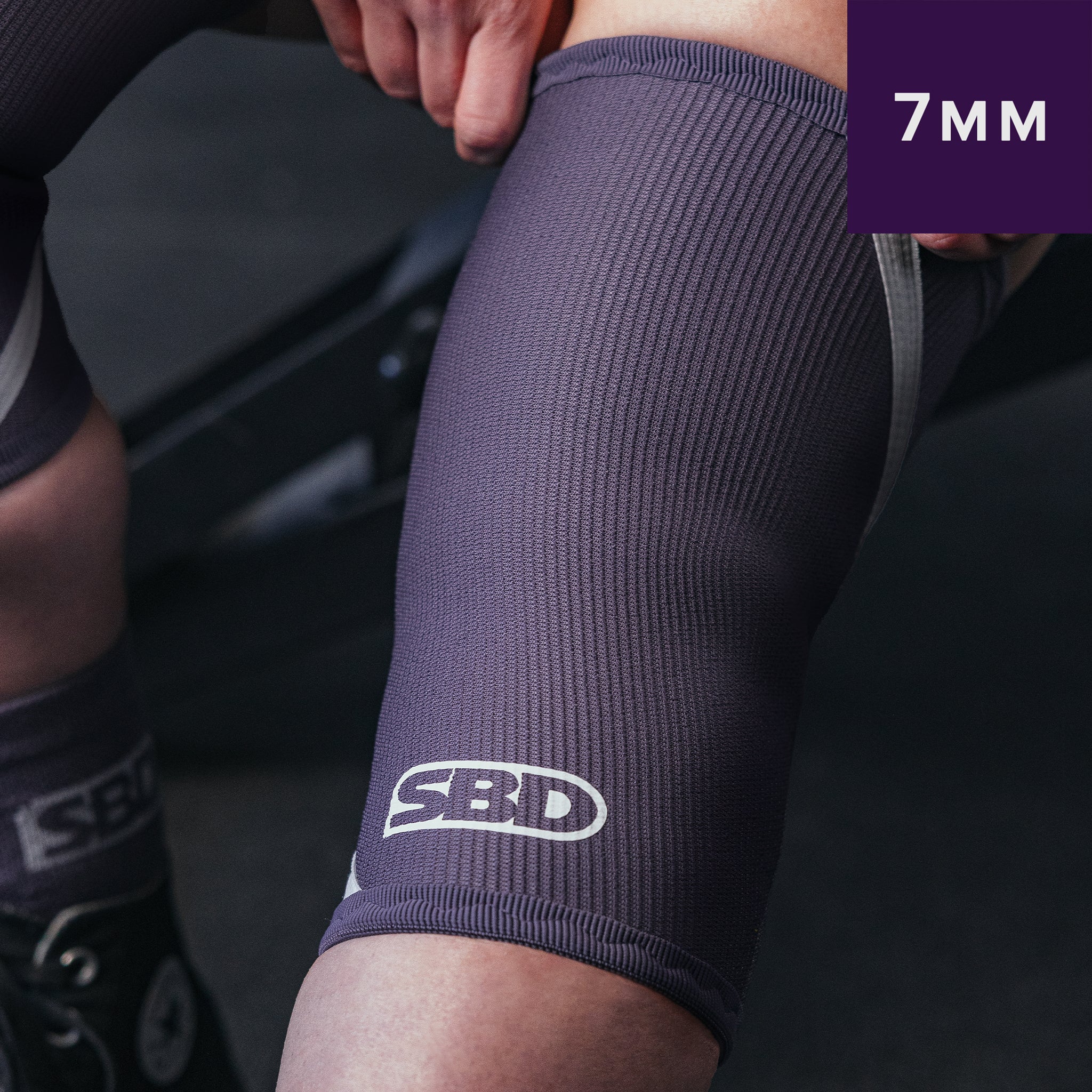 Powerlifting-Knee-Sleeves-01-